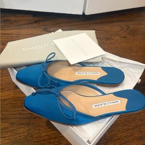 Manolo Blahnik Turquoise Satin Pointed-Toe Slip-On Mules